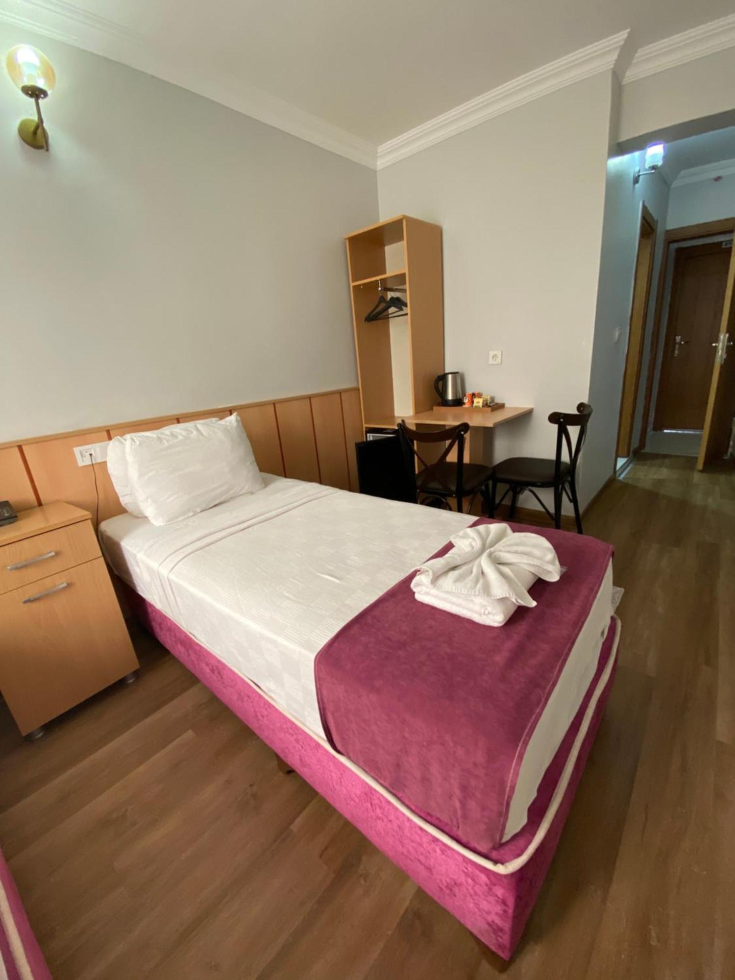 Hotel Oezsefa Istanbulská provincie Exteriér fotografie